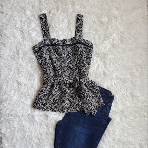 Banana Republic Belted Navy Blue & Tan Sleeveless Lace Pleated Tank LARGE RT$58 - Picture 2 of 10